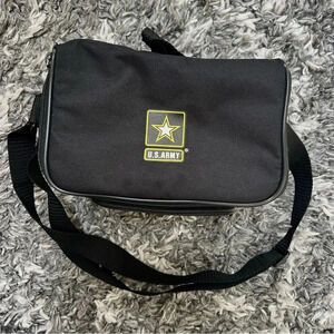 ⭐️🇺🇸 US Army Insulated Lunchbox with pockets and strap.